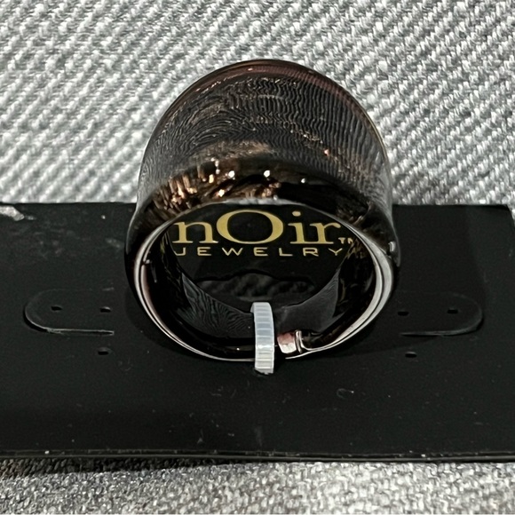 Noir Black Statement Ring - Picture 4 of 4